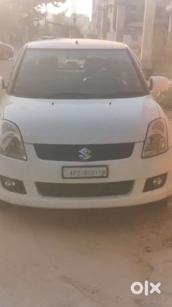 Maruti Suzuki Swift Dzire Tour 2013 Diesel 130546 Km Driven