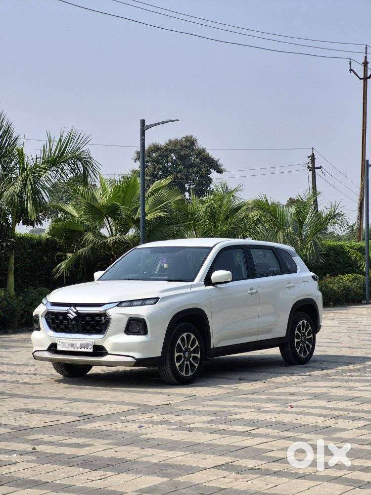 Maruti Suzuki Grand Vitara 1.5 Delta Smart Hybrid At, 2024, Petrol