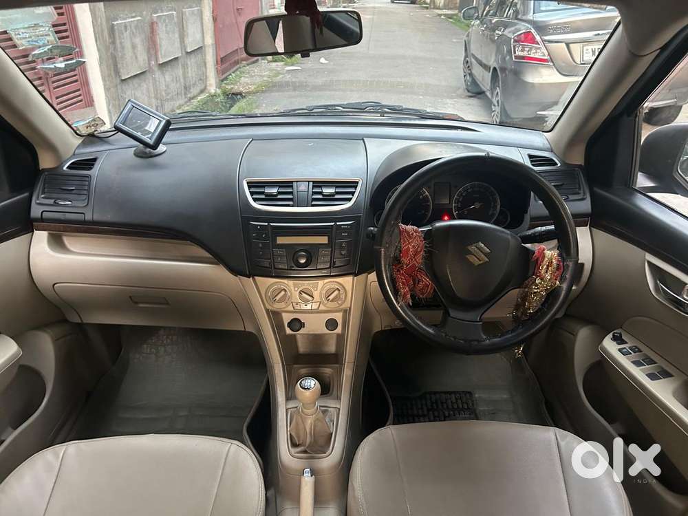 Maruti Suzuki Swift Dzire 1.2 Vxi Bsiv, 2013, Petrol