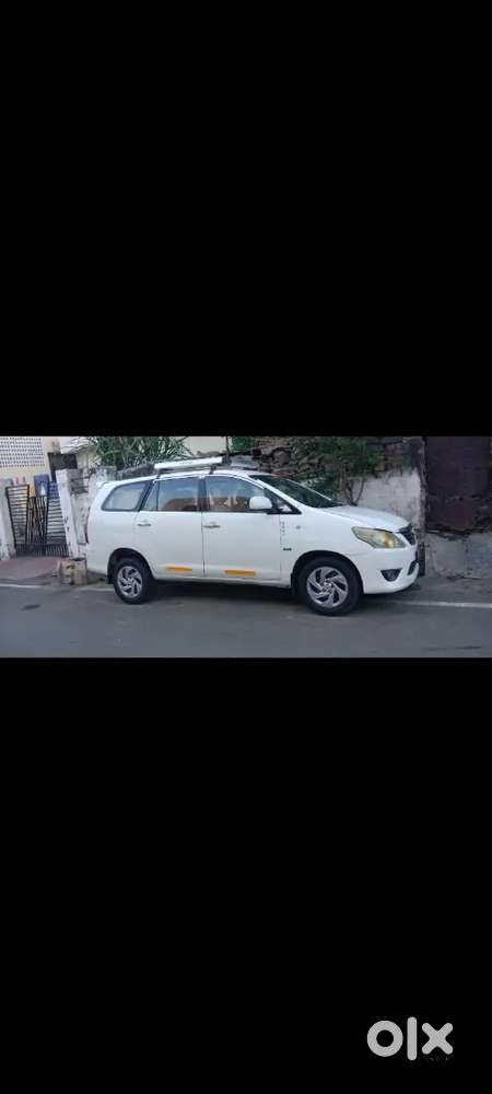 Toyota Innova 2013