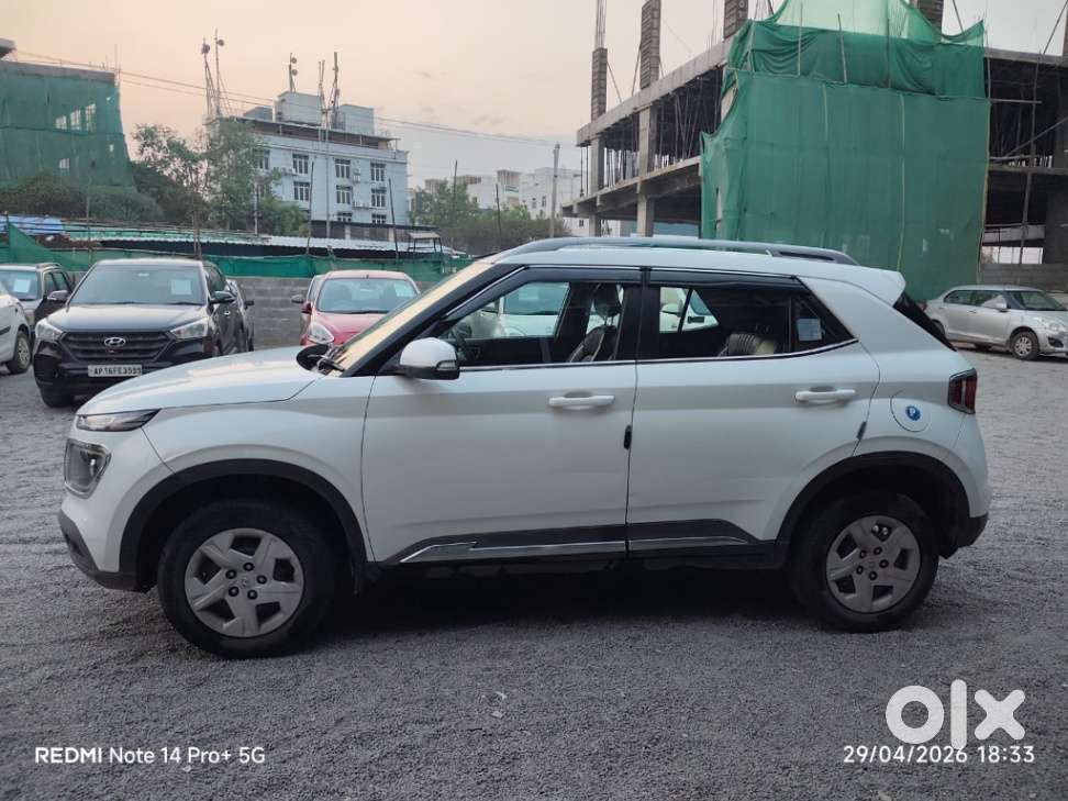 Hyundai Venue 1.2 S Plus, 2021, Petrol