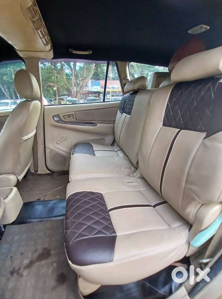 Toyota Innova 2.5 G (diesel) 8 Seater, 2006, Diesel