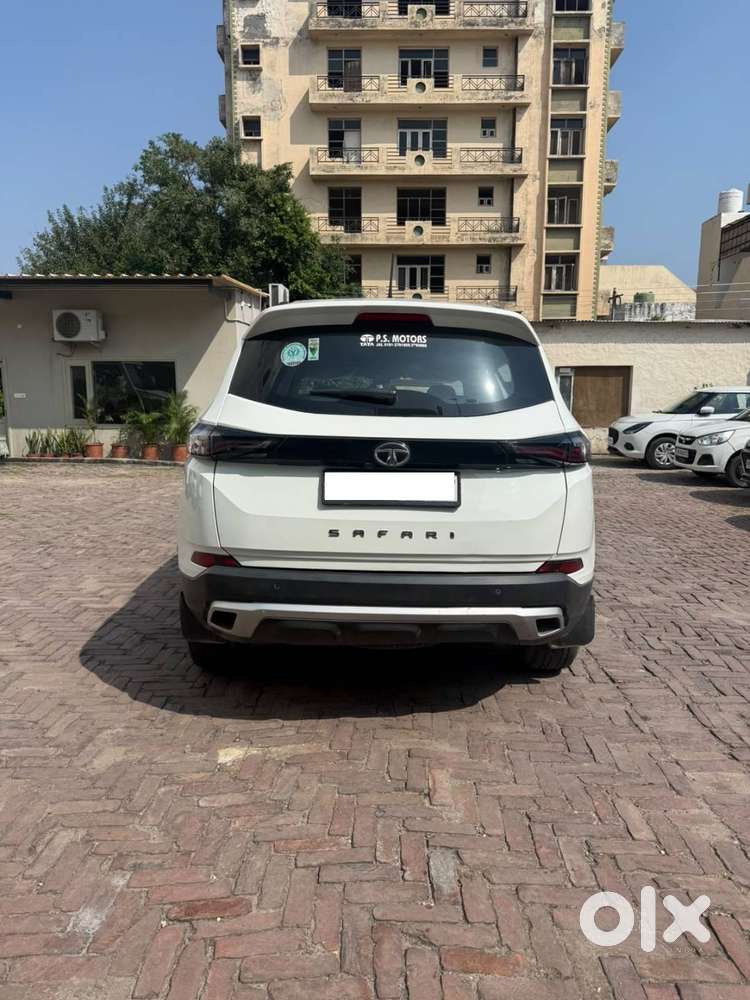 Tata Safari Xt+ Diesel 2021