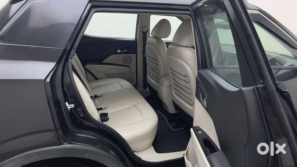 Mahindra Xuv300 W8 Option, 2021, Petrol