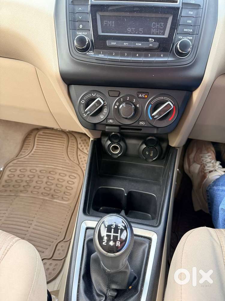 Maruti Suzuki Swift Dzire 1.2 Vxi Bsiv, 2017, Petrol