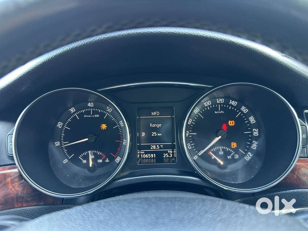 Skoda Superb 1.8 Elegance Tsi At, 2009, Petrol