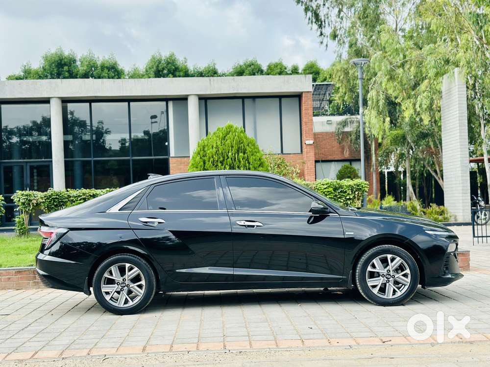Hyundai Verna Sx 1.5 Petrol Ivt, 2023, Petrol