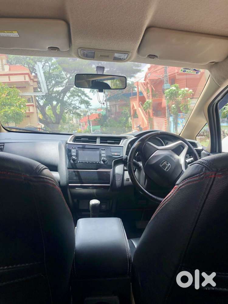Honda Jazz V Automatic, 2016, Petrol