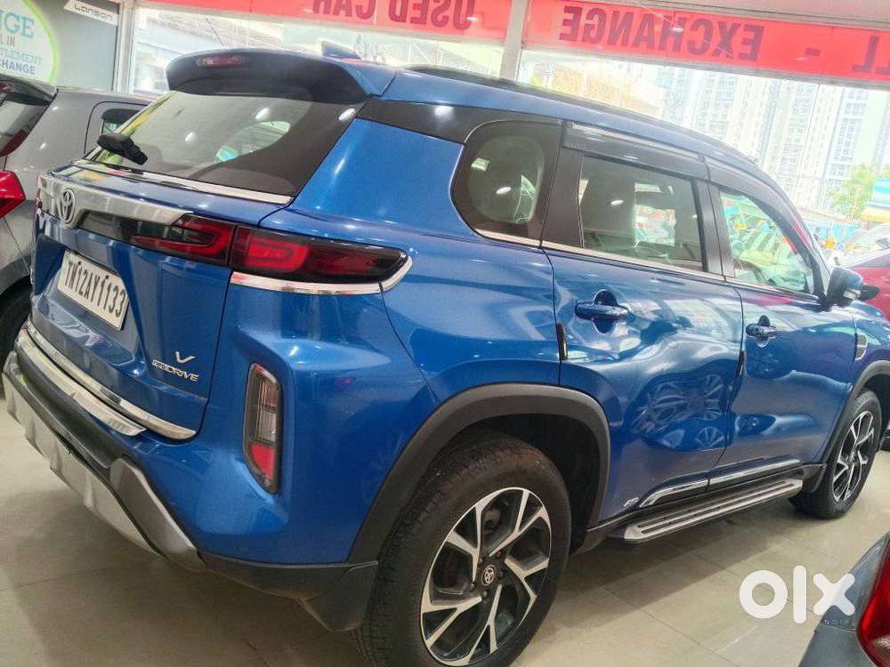 Toyota Urban Cruiser Hyryder, 2023, Petrol