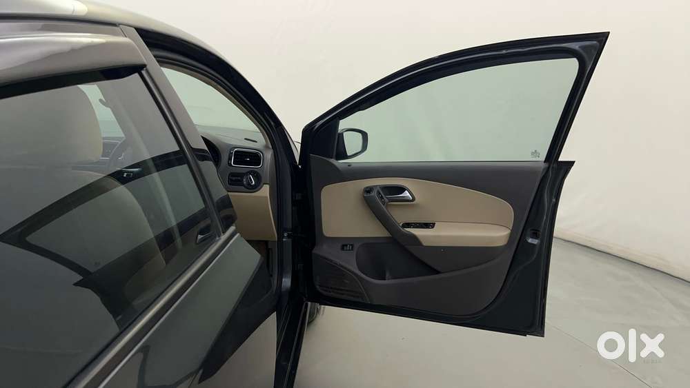 Volkswagen Vento Petrol Highline, 2015, Petrol