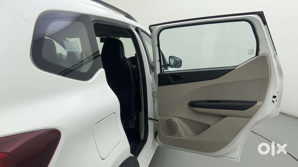 Renault Triber Rxt, 2020, Petrol