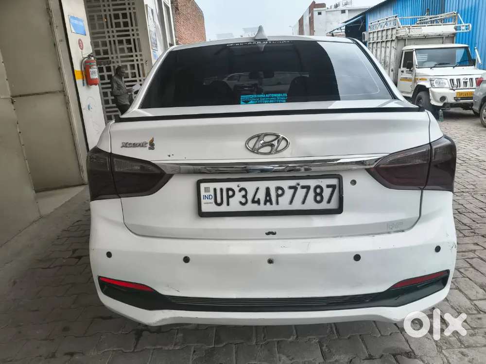Car Sel Karna Hai