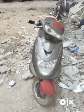 Battery Scooter Buy Sell Second Hand Scooty in Bali Nagar Used Scooters in Bali Nagar OLX