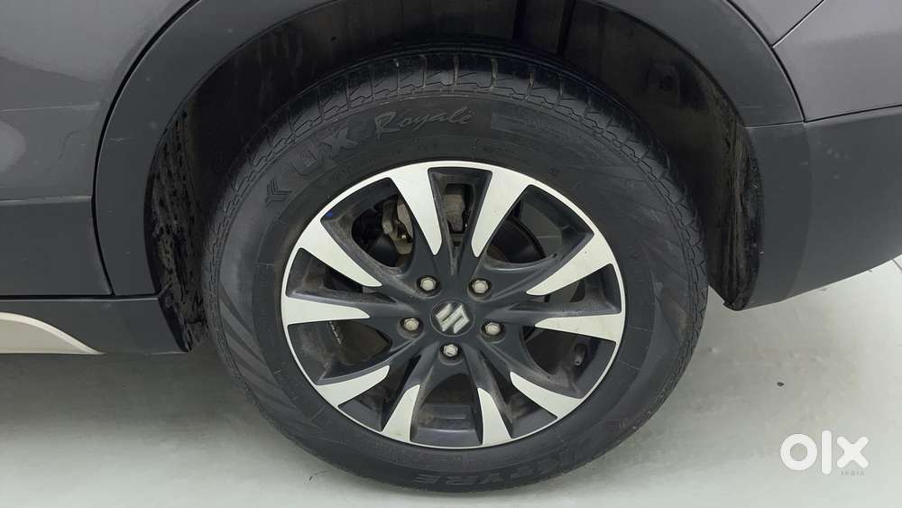 Maruti Suzuki S-cross 1.5 Alpha At, 2022, Petrol
