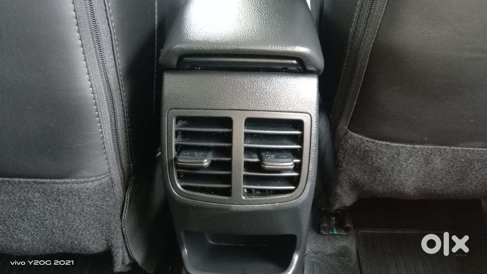 Hyundai I20 Asta (o) 1.2 Mt, 2023, Petrol