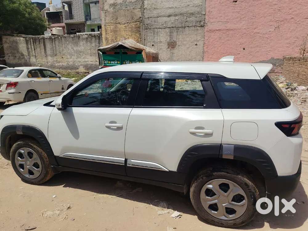 Maruti Suzuki Brezza 2025 Cng & Hybrids Well Maintained