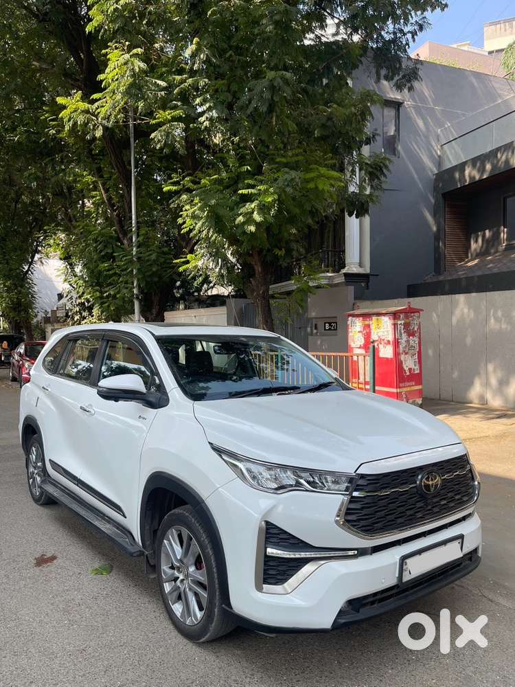 2025 Toyota Innova Hycross Zx(0) Hybrid