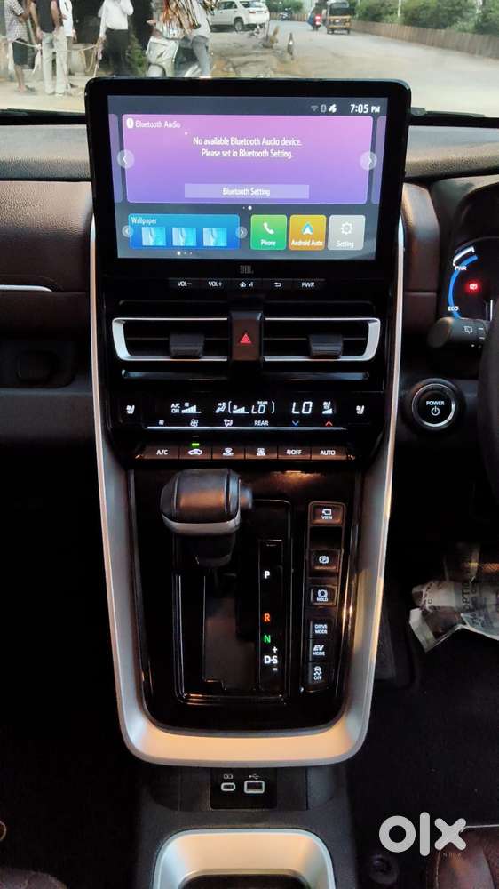 Toyota Innova Hycross 2.0 Zx (o) Hybrid 7 Str, 2025, Electric