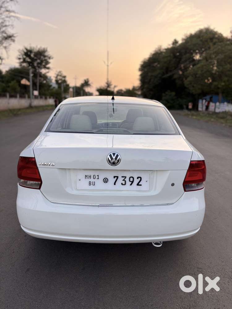 Volkswagen Vento 1.2 Tsi Highline Plus At, 2014, Petrol