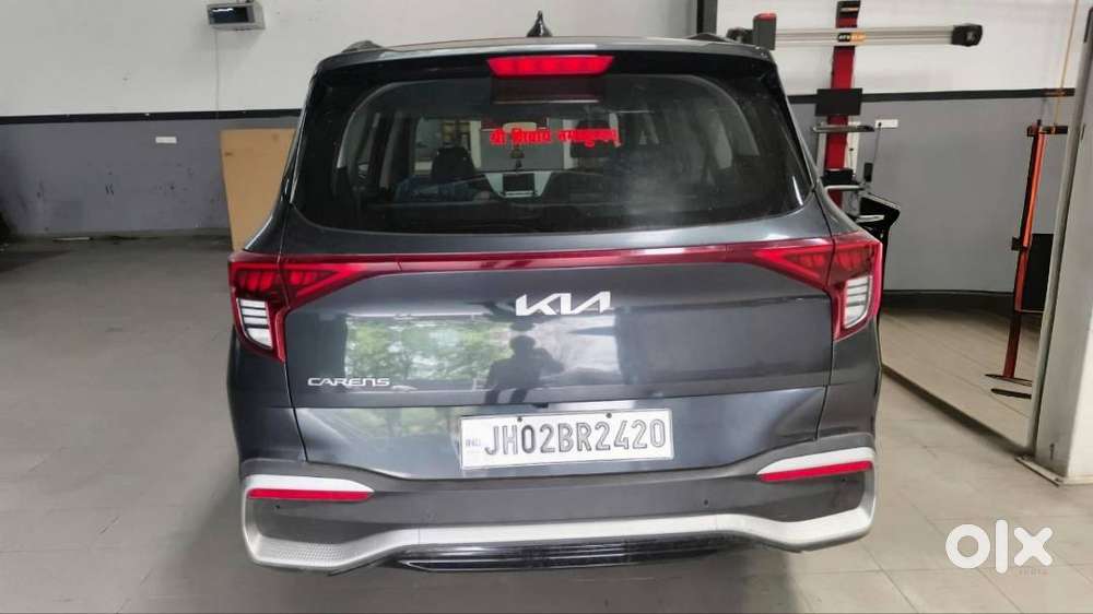 Kia Carens 2024 Petrol 30000 Km Driven