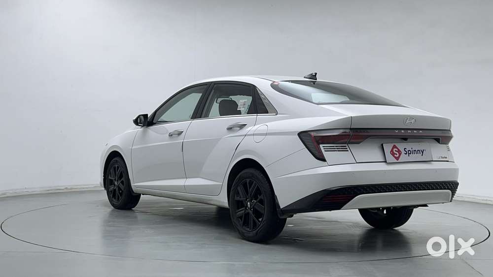 Hyundai Verna 1.5 Sx Turbo Petrol Mt, 2023, Petrol