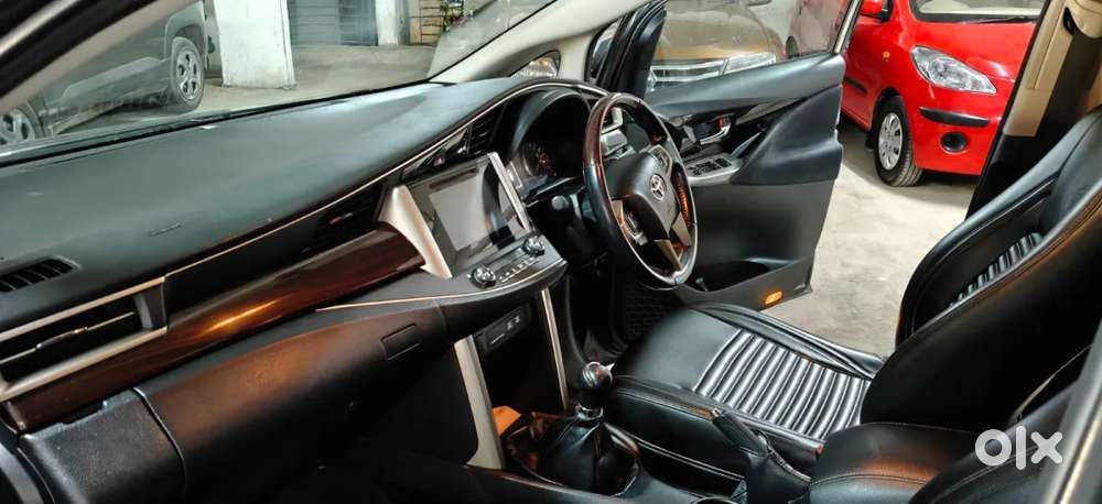Toyota Innova Crysta [2020-ongoing] 2.4 Vx 7 Str, 2016, Diesel