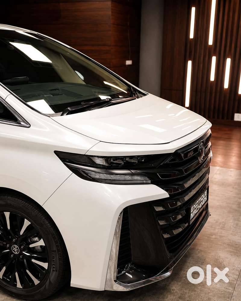 Toyota Vellfire Vip – Executive Lounge, 2024, Petrol