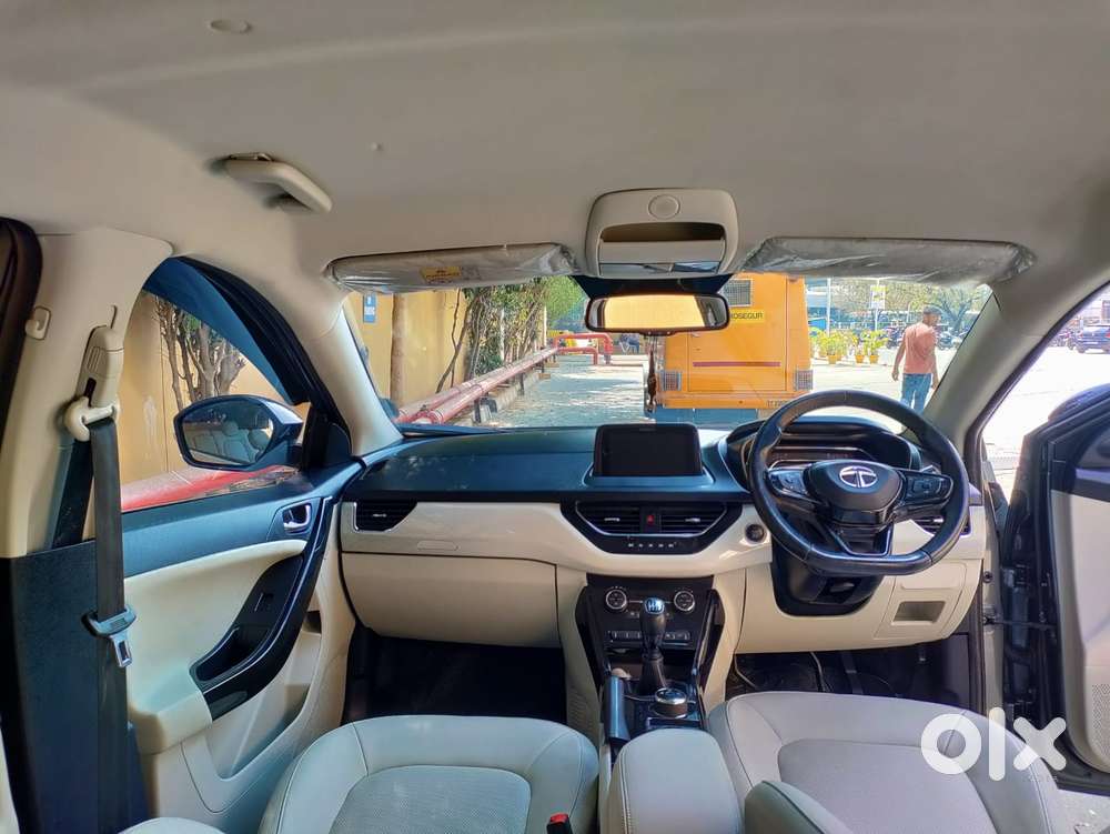 Tata Nexon 1.2 Revotron Xz Plus Premium, 2023, Petrol