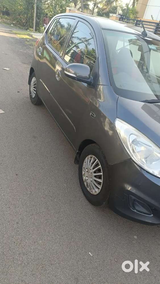 Hyundai I10 2011 Petrol 69000 Km Driven