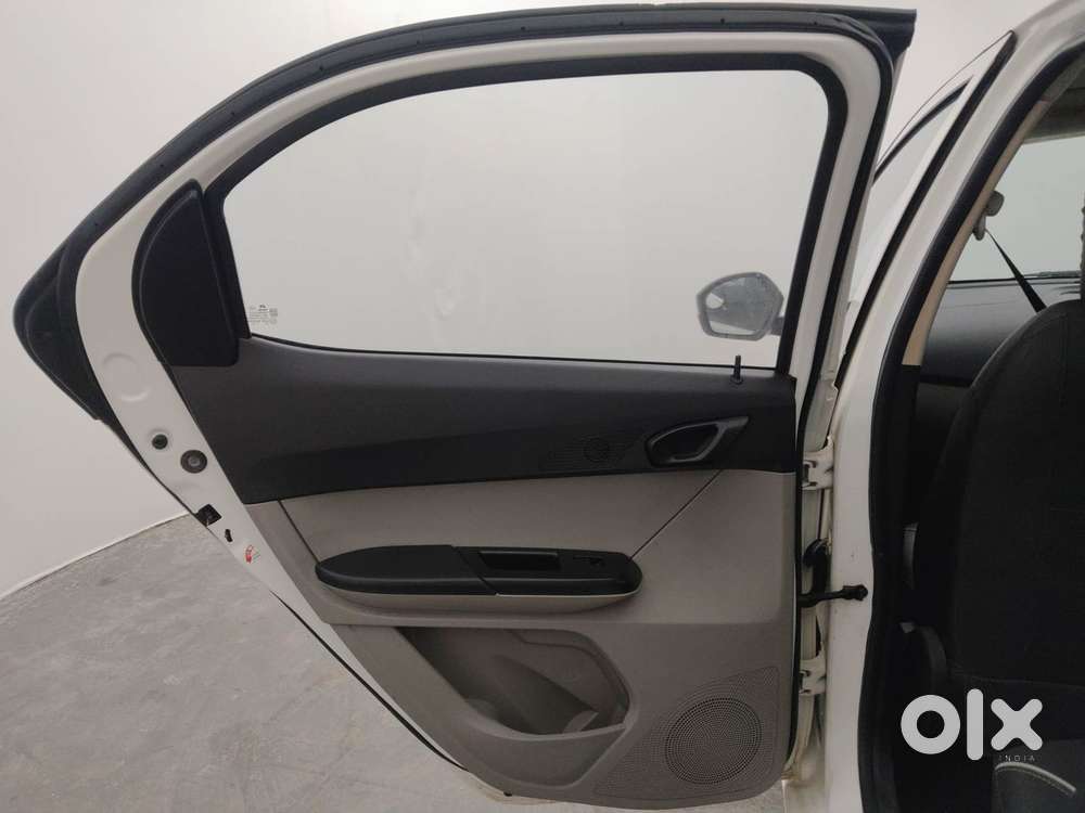 Tata Tiago 1.2 Revotron Xz Wo Alloy, 2019, Petrol