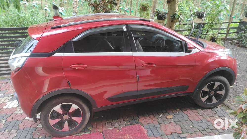 Tata Nexon 1.2 Revotron Xz Plus, 2018, Petrol