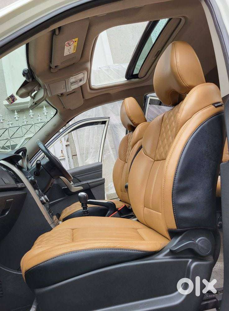 Mahindra Xuv500 W11 Option, 2021, Petrol