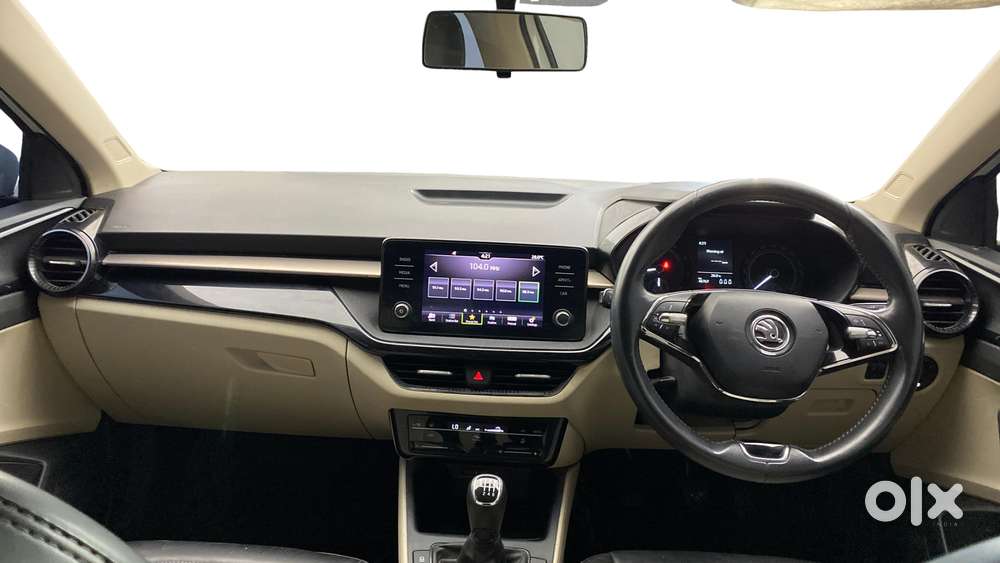 Skoda Slavia 1.0 Ambition Tsi At, 2023, Petrol