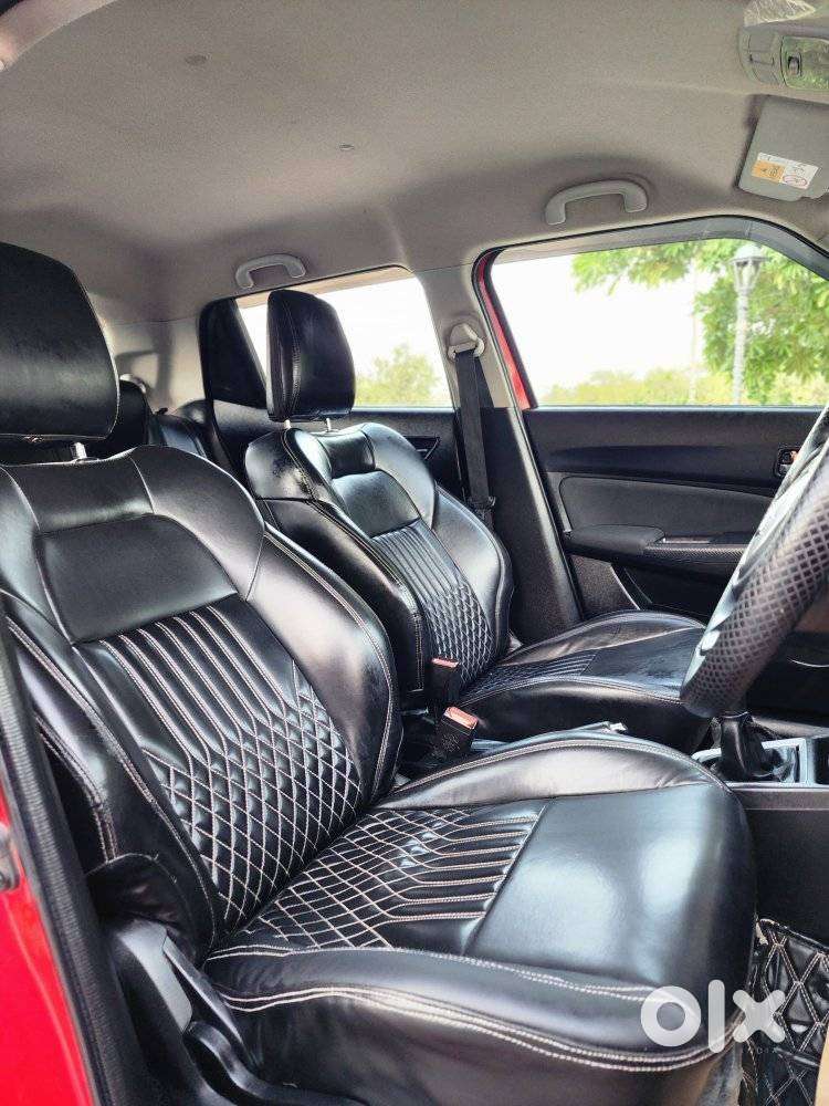 Maruti Suzuki Swift Vxi + Manual, 2022, Petrol