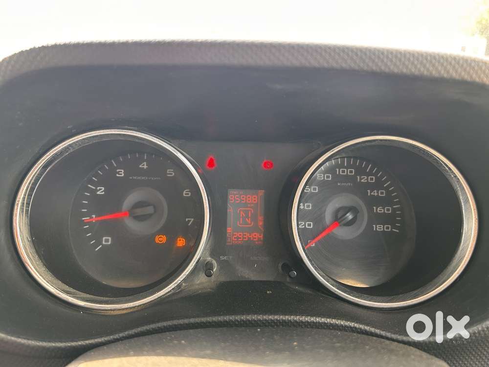 Mahindra Tuv 300 Mhawk100 T8, 2015, Diesel