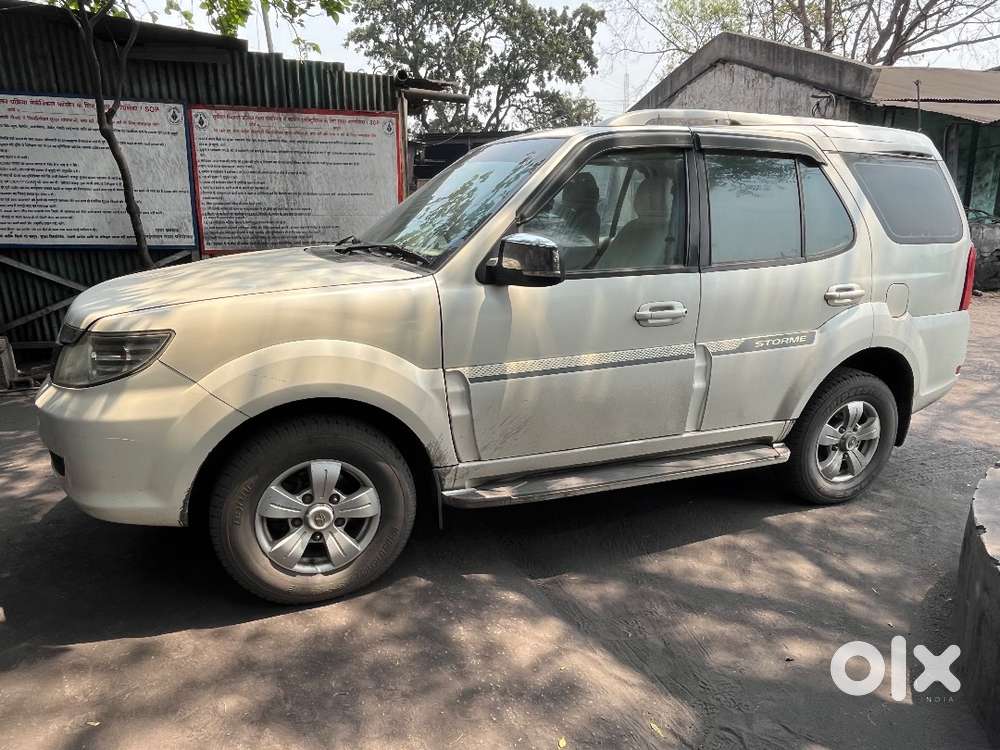 Tata Safari Storme 2014