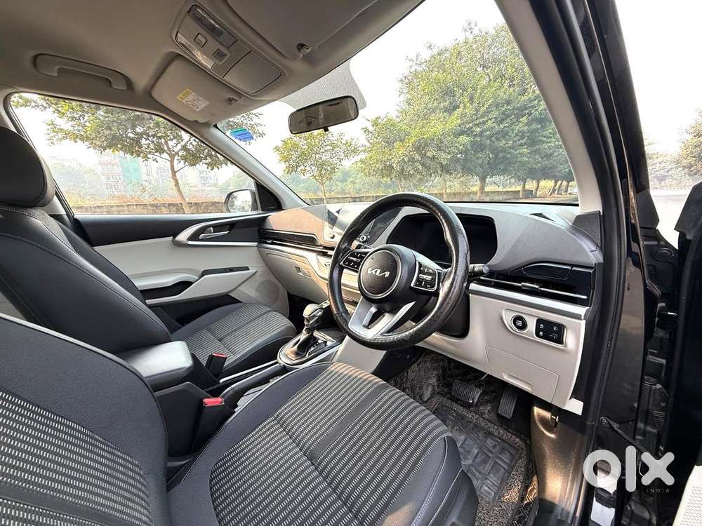 Kia Carens 1.4 Prestige Plus Turbo Dct 7 Str, 2022, Petrol