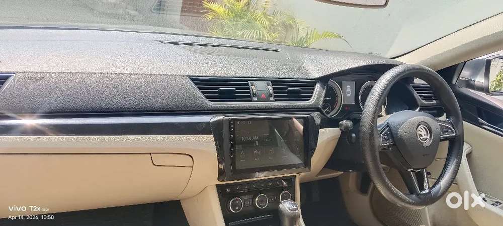 Skoda Superb 2017 Diesel 137780 Km Driven