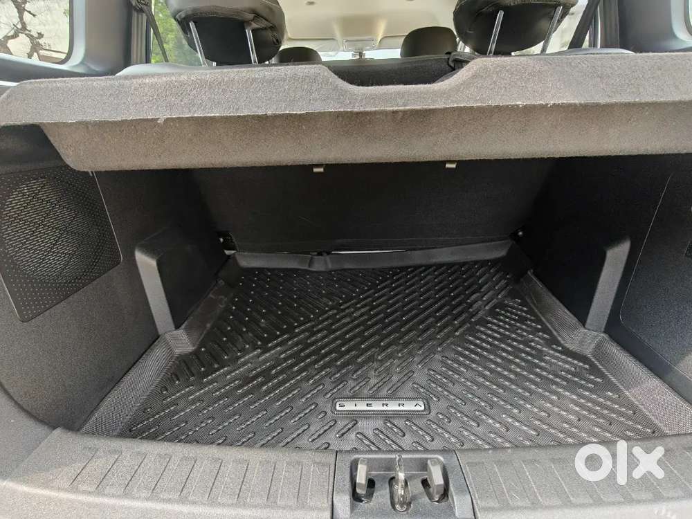 Tata Sierra Pure Petrol Manual 2026
