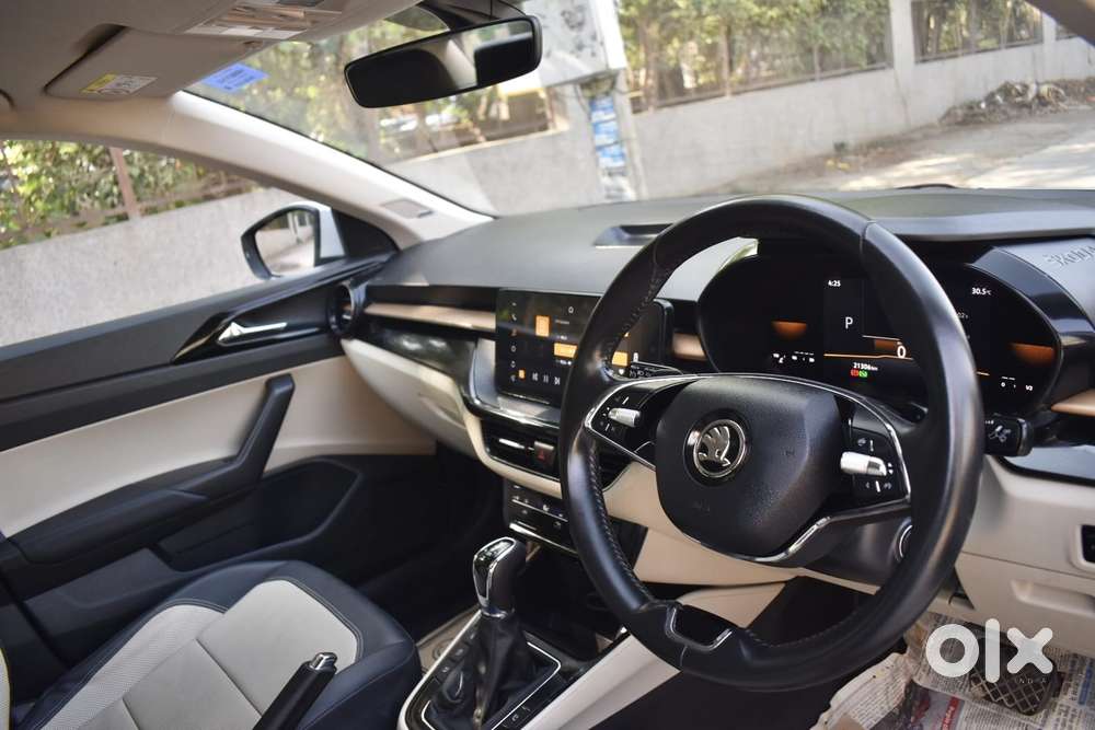 Skoda Slavia 1.0 Tsi Style At, 2022, Petrol