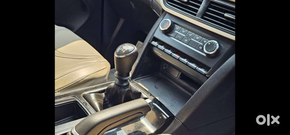 Mahindra Xuv700 2.2 Ax 5 Diesel Mt Str, 2023, Diesel