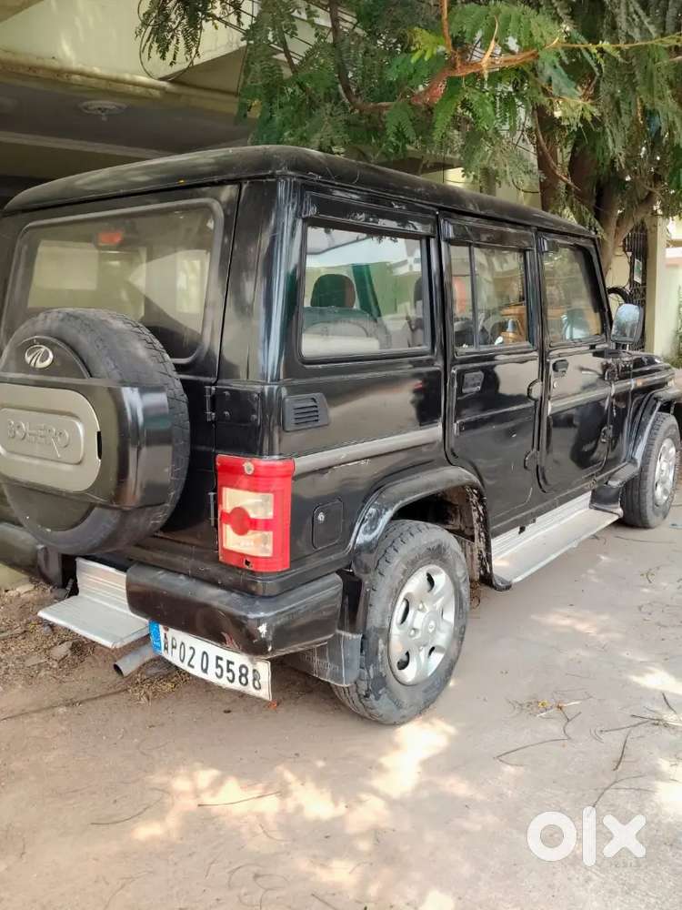 Mahindra Bolero Neo 2007
