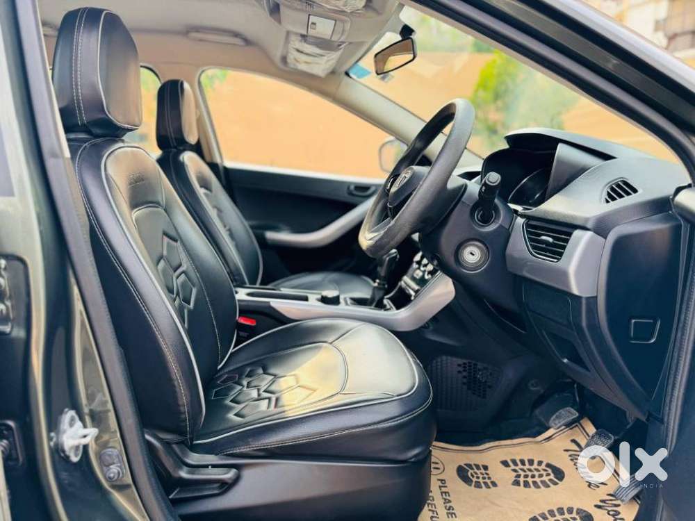 Tata Nexon, 2022, Petrol