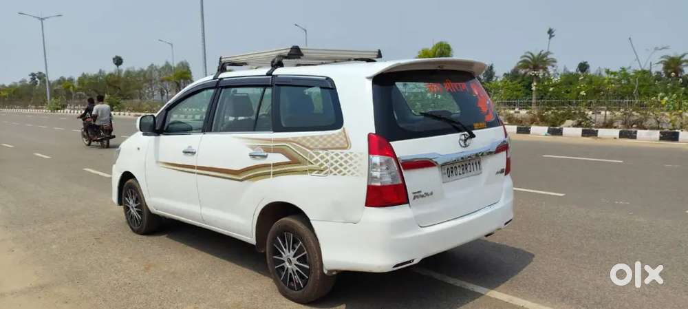 Toyota Innova 2011 Diesel Well Maintained