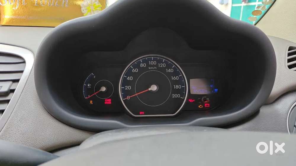 Good And Neat Condition Petrol+lpg (modified Projectr Light)