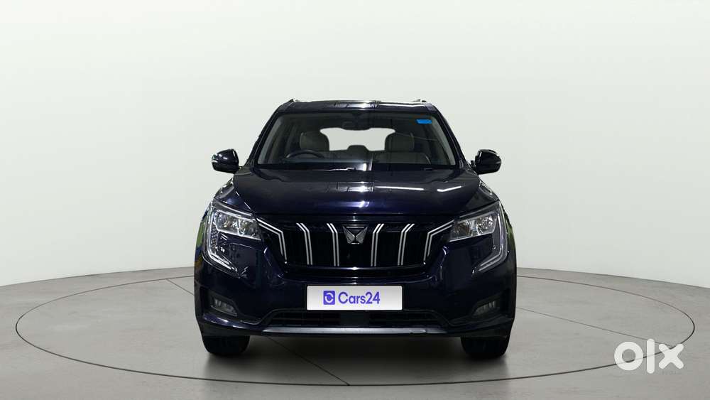 Mahindra Xuv700 2.0 Ax 3 Petrol Mt 5 Str, 2022, Petrol