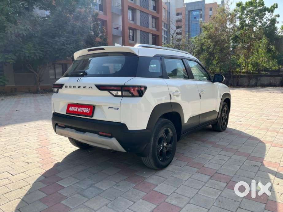 Maruti Suzuki Brezza 1.5 Zxi At Smart Hybrid, 2023, Cng & Hybrids