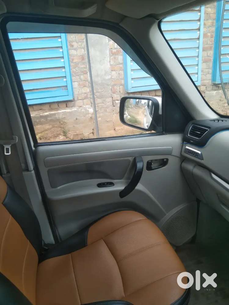 Mahindra Scorpio Classic 2017 Diesel Manual