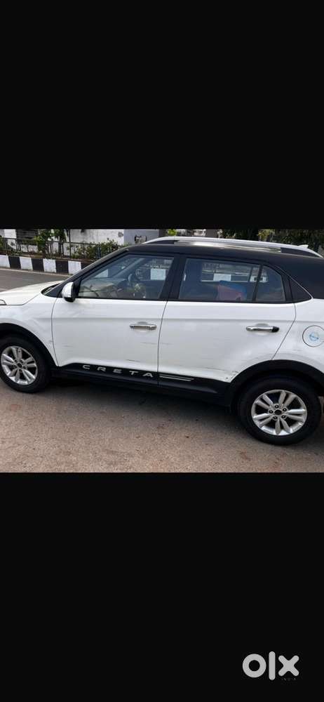 Urgent Sell  Genuniee Buyer  Plzz.  Hyundai Creta 2016 Petrol Manual