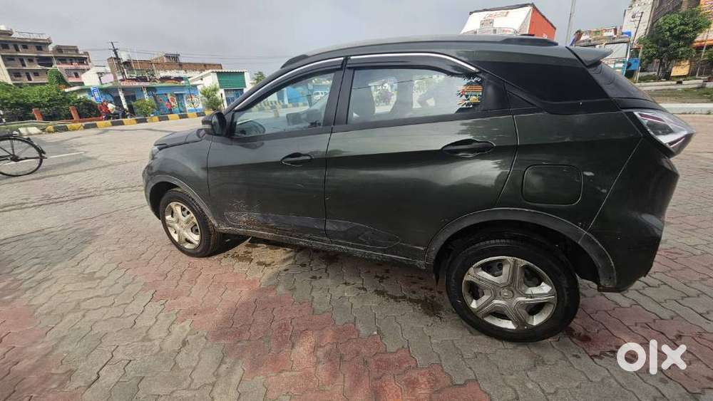 Tata Nexon 1.2 Revotron Xm (s), 2023, Petrol